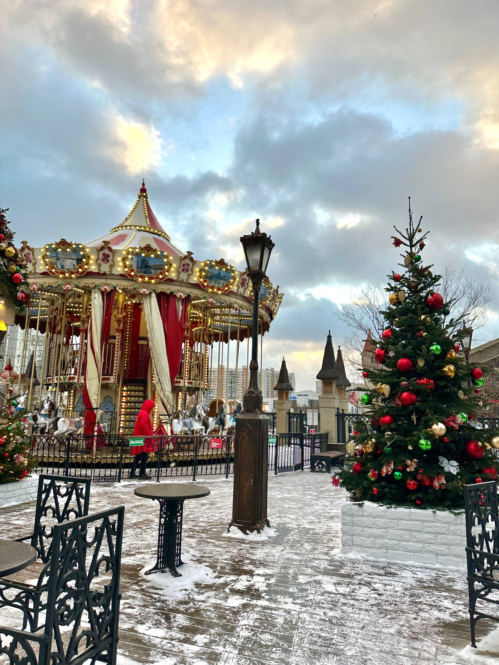 Бесплатные карусели "Зима в Москве" 2025-2026