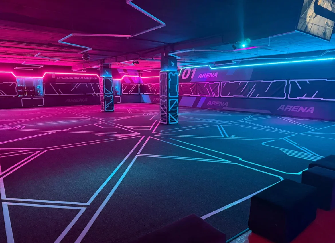 Обзор V/S Arena - мир виртуальной реальности