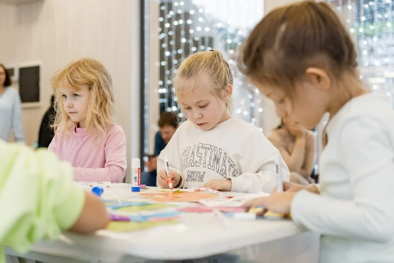 Фото Усадьба Деда Мороза в парке Митино - развлечение в Москве | Досугатор