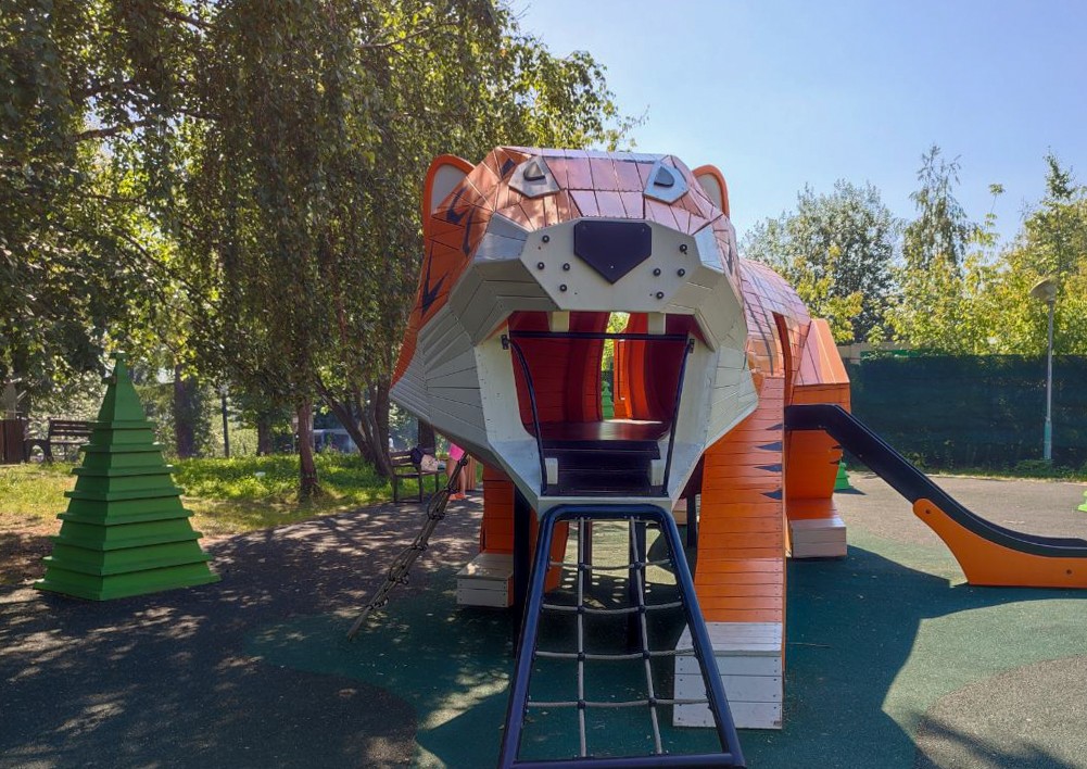 Фото Детская площадка "Тигр" в парке Борисовские пруды - развлечение в Москве | Досугатор