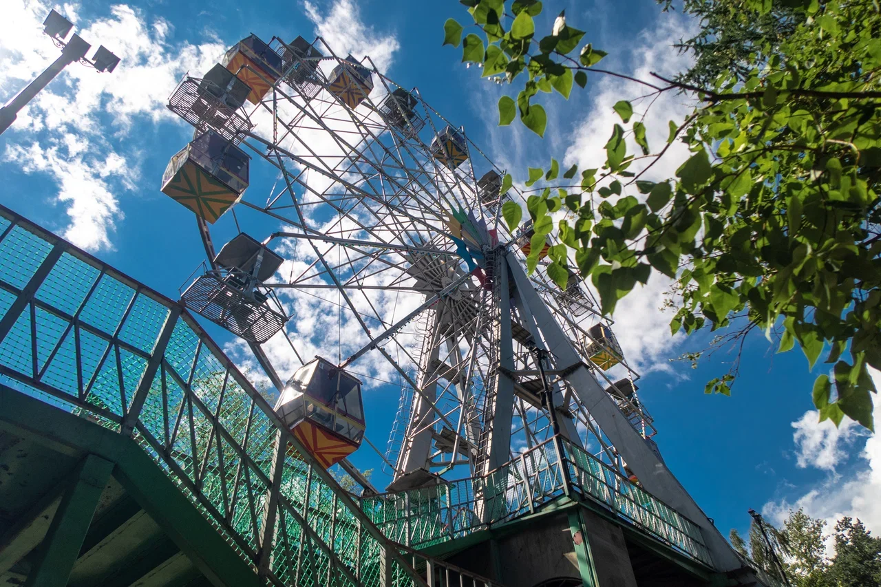 Фото Колесо обозрения Красногорск - развлечение в Москве | Досугатор
