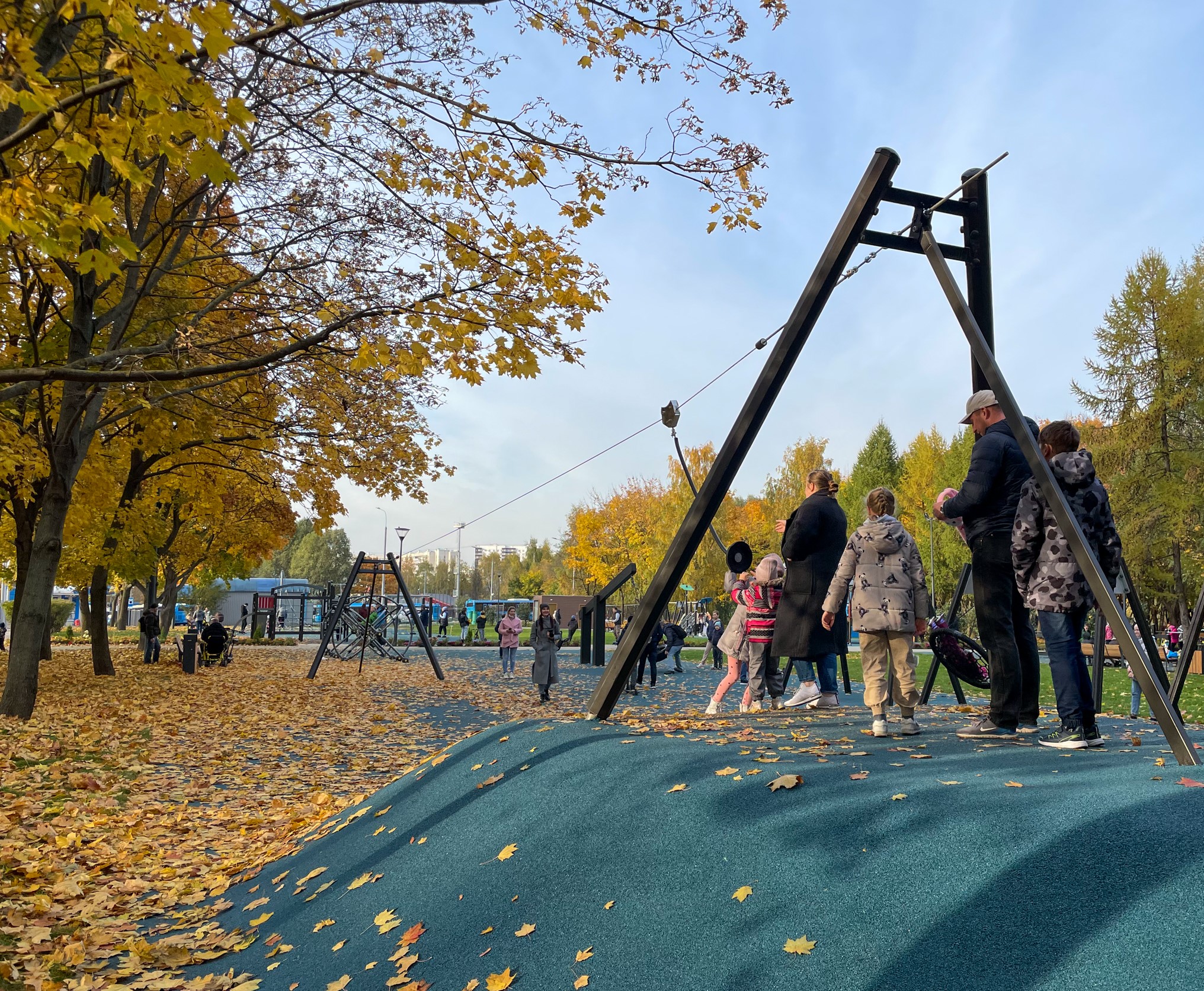 Фото Площадка в парке Яуза (вдоль Юрловского проезда) - развлечение в Москве | Досугатор