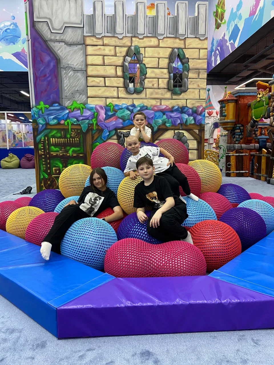 Фото Космостар м. Солнцево - развлечение в Москве | Досугатор