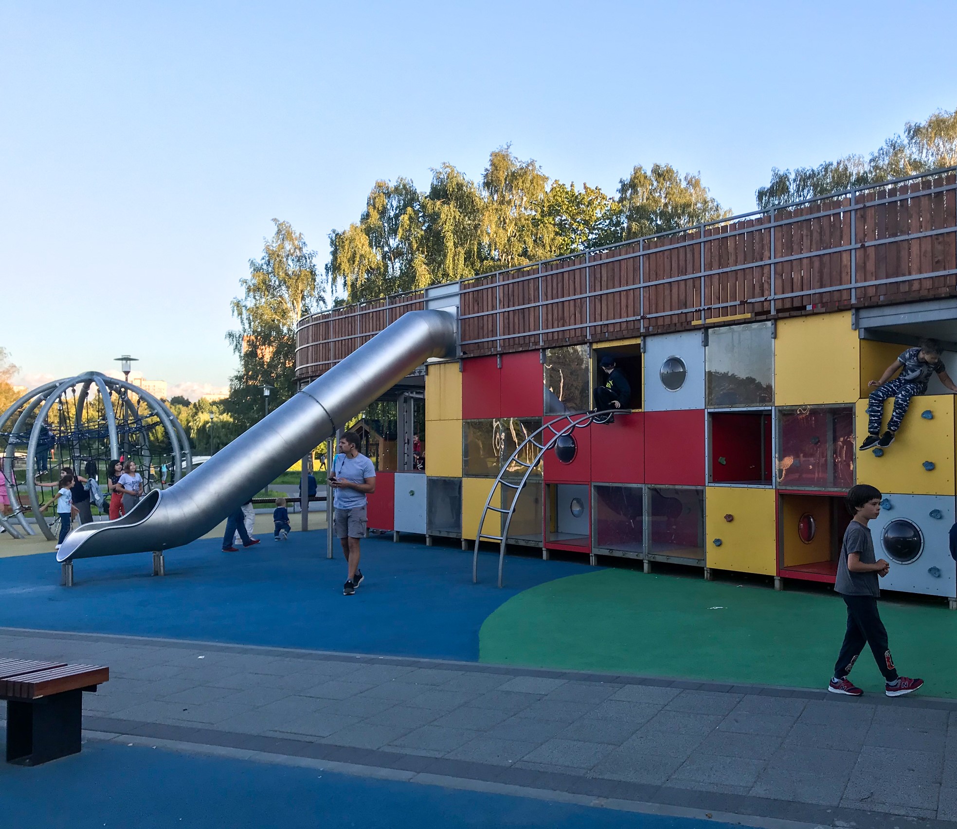 Фото Площадки в парке Дружбы (на Севере Москвы) - развлечение в Москве | Досугатор