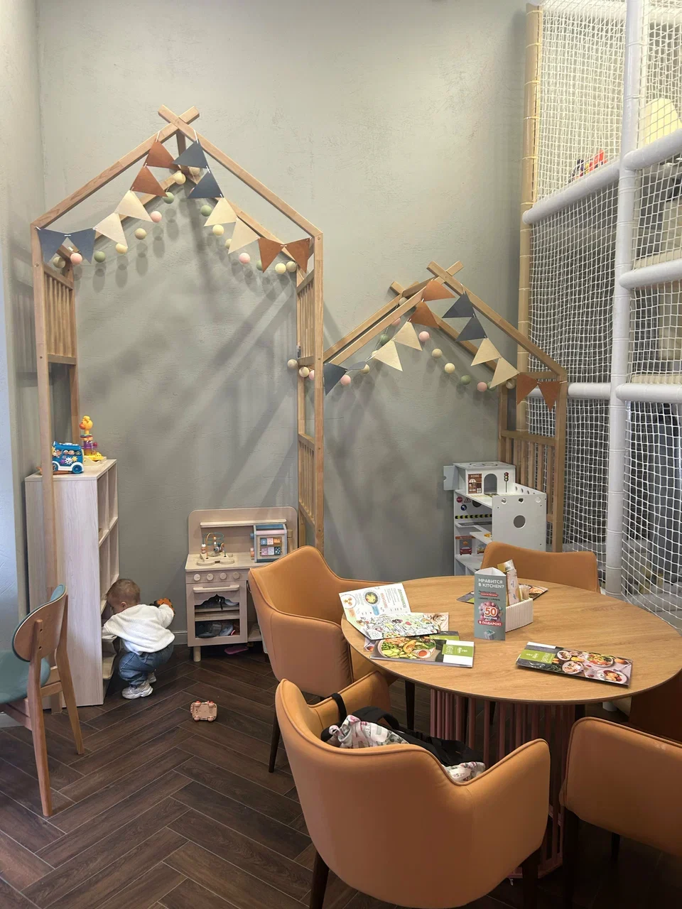 Фото Кафе Kitchen в ЖК Alia - развлечение в Москве | Досугатор