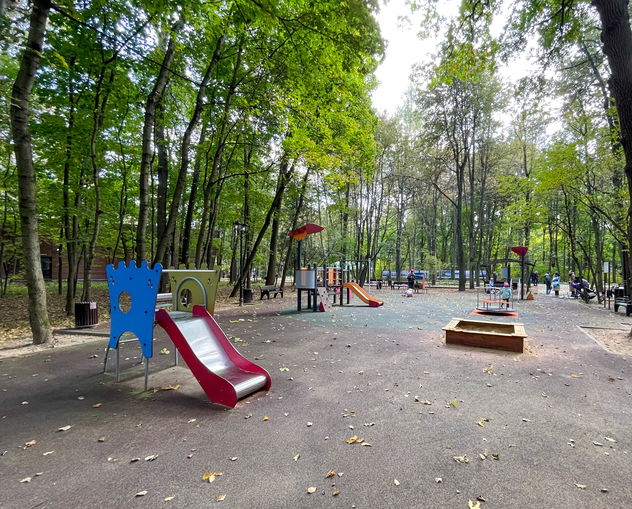 Фото Детская площадка в парке Фили №2 - развлечение в Москве | Досугатор