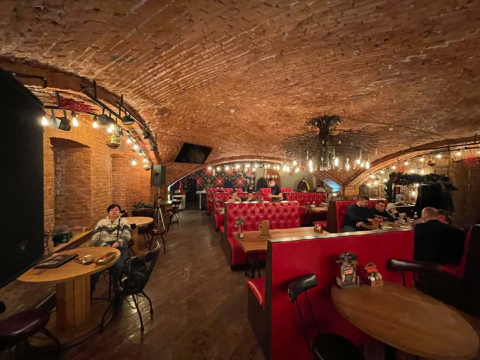 Фото Ресторан-пивоварня Мануфактура 1858 (г. Сергиев Посад) - развлечение в Москве | Досугатор