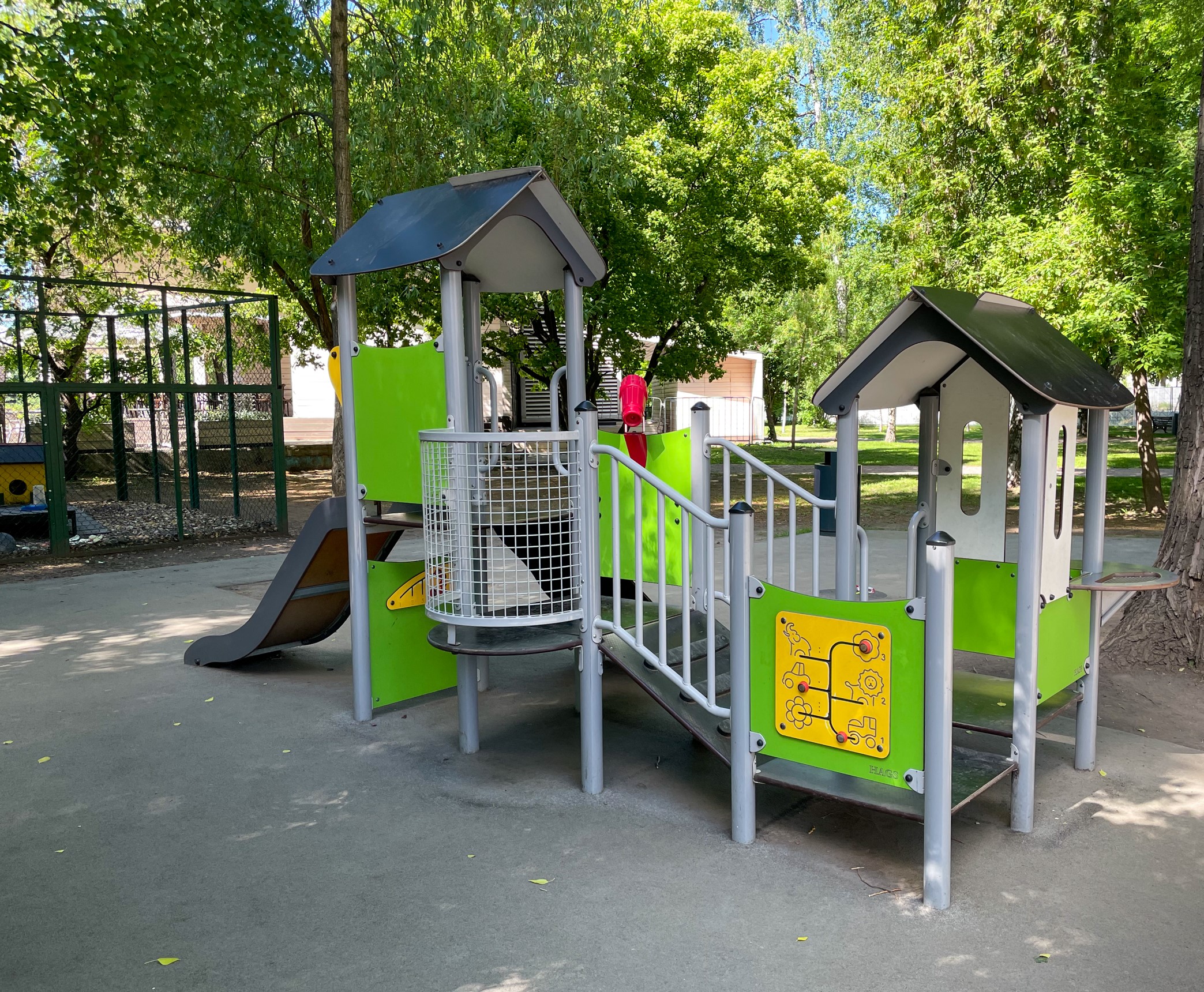 Фото Детская площадка "Лабиринт" в парке Горького - развлечение в Москве | Досугатор