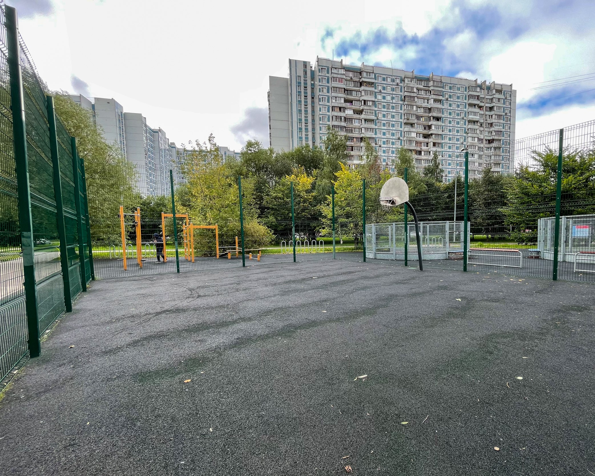 Фото Площадка для паркура в парке Яуза (на Северодвинской) - развлечение в Москве | Досугатор