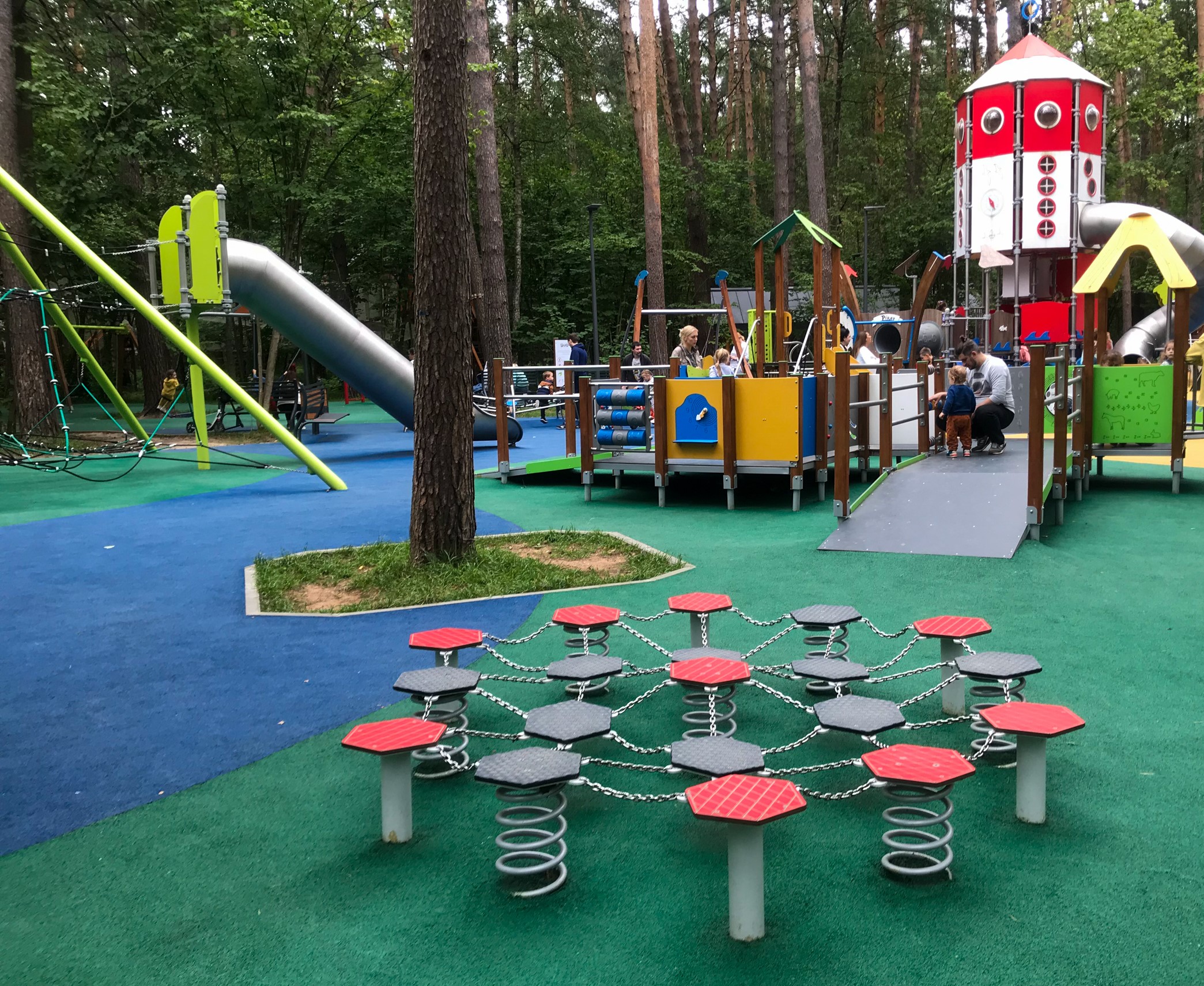 Фото Площадка в парке Раздолье - развлечение в Москве | Досугатор