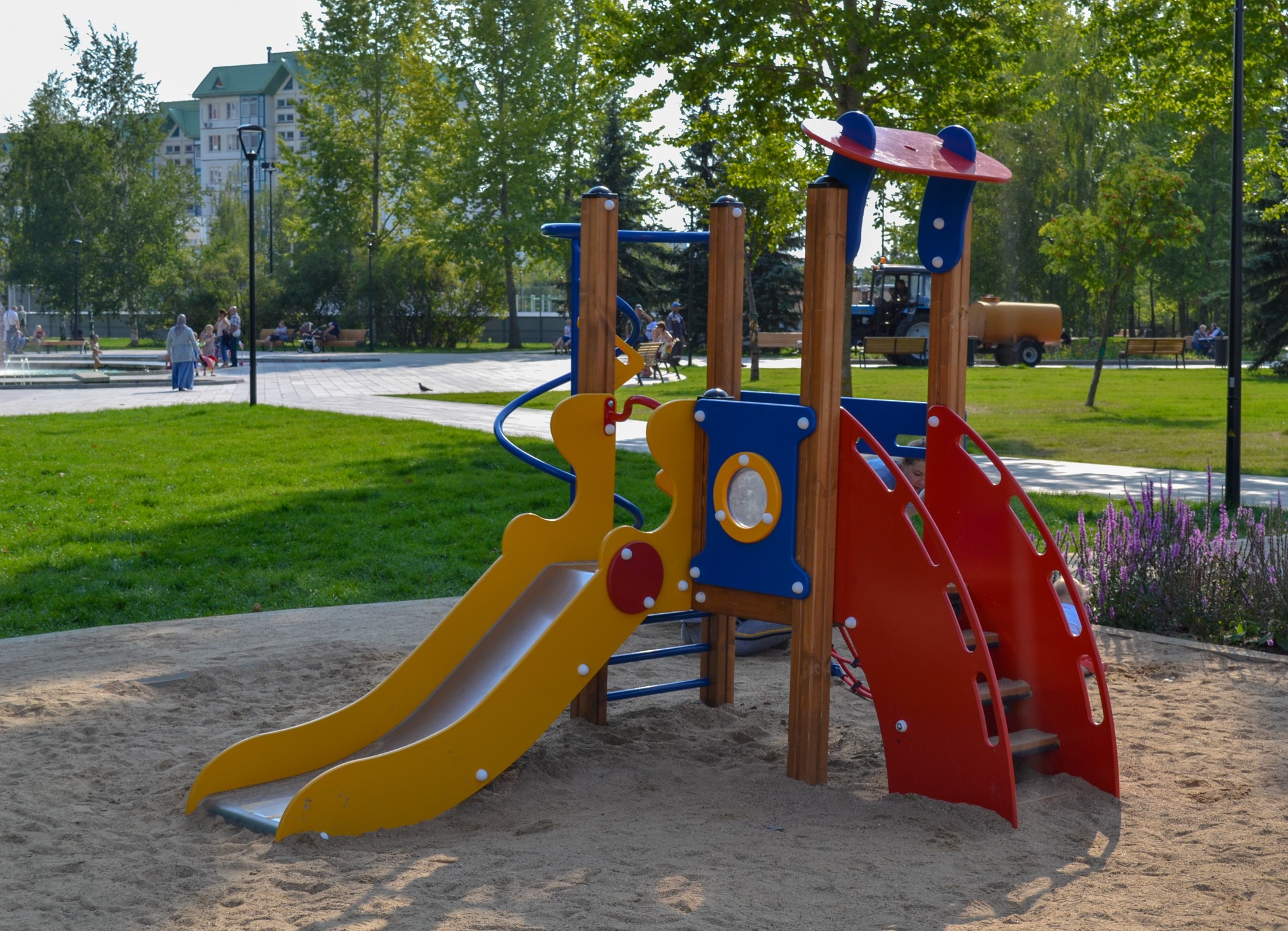 Фото Площадка для малышей в ландшафтном парке Южное Бутово - развлечение в Москве | Досугатор