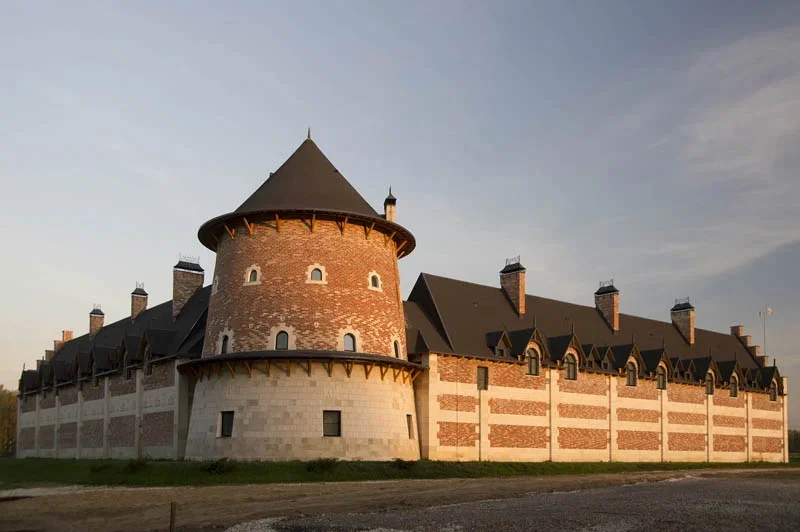 Фото Отель-замок с сафари-парком La Ferme De Reve (г. Зарайск) - развлечение в Москве | Досугатор