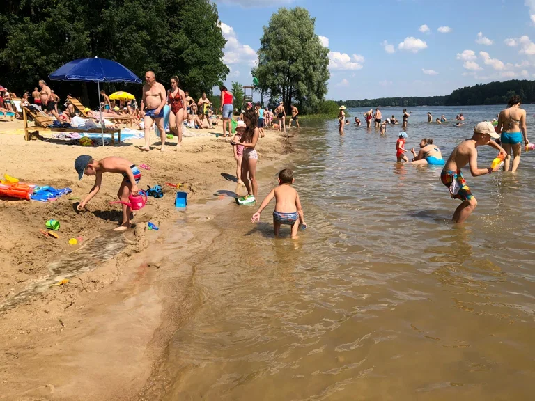 Фото Пляж "Пятница" (Истринское водохранилище) - развлечение в Москве | Досугатор