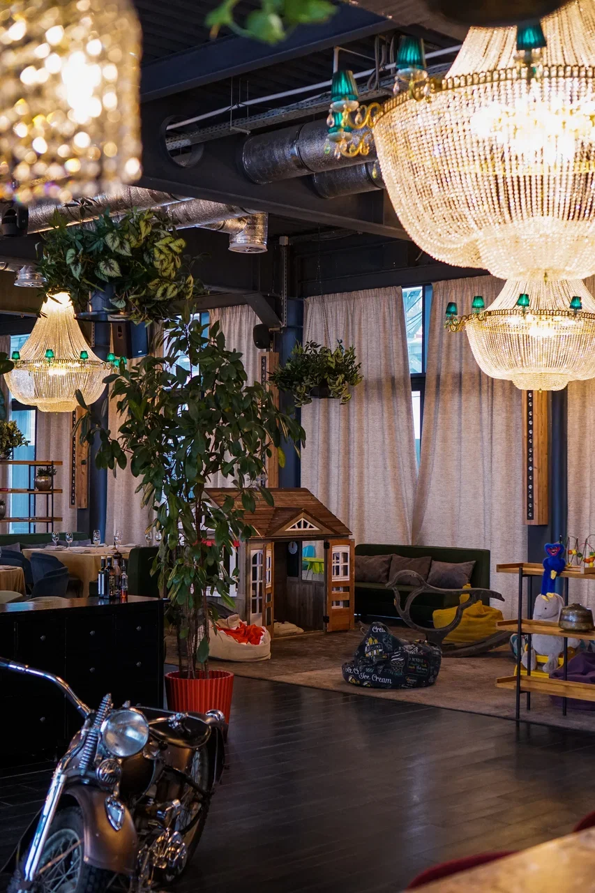 Фото Ресторан Амбассадори-Трамплин - развлечение в Москве | Досугатор