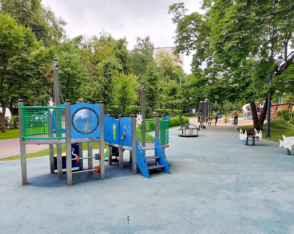 Фото Игровая площадка на Черноморском бульваре - развлечение в Москве | Досугатор