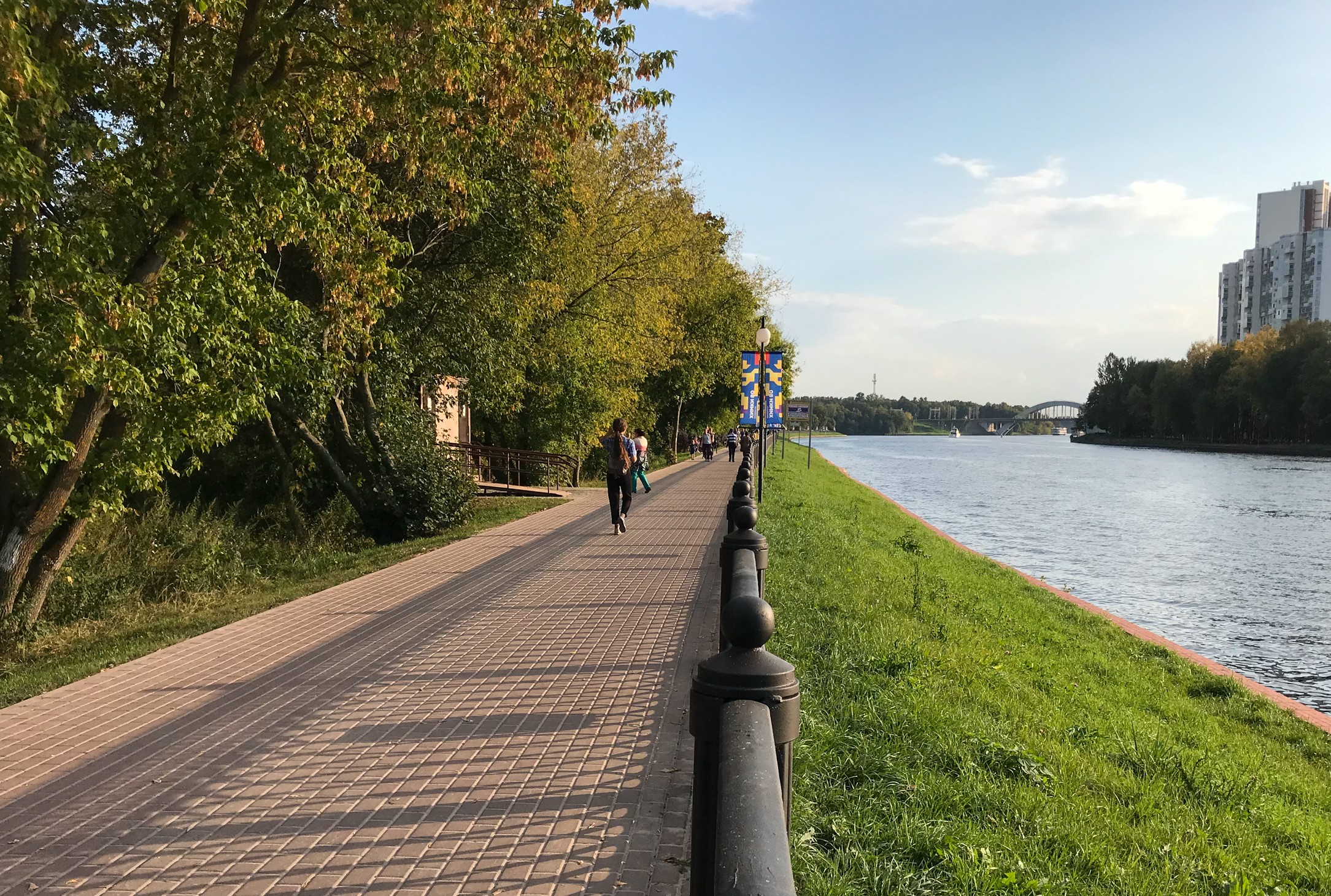 Фото Детская площадка в парке Эко-берег в Химках - развлечение в Москве | Досугатор