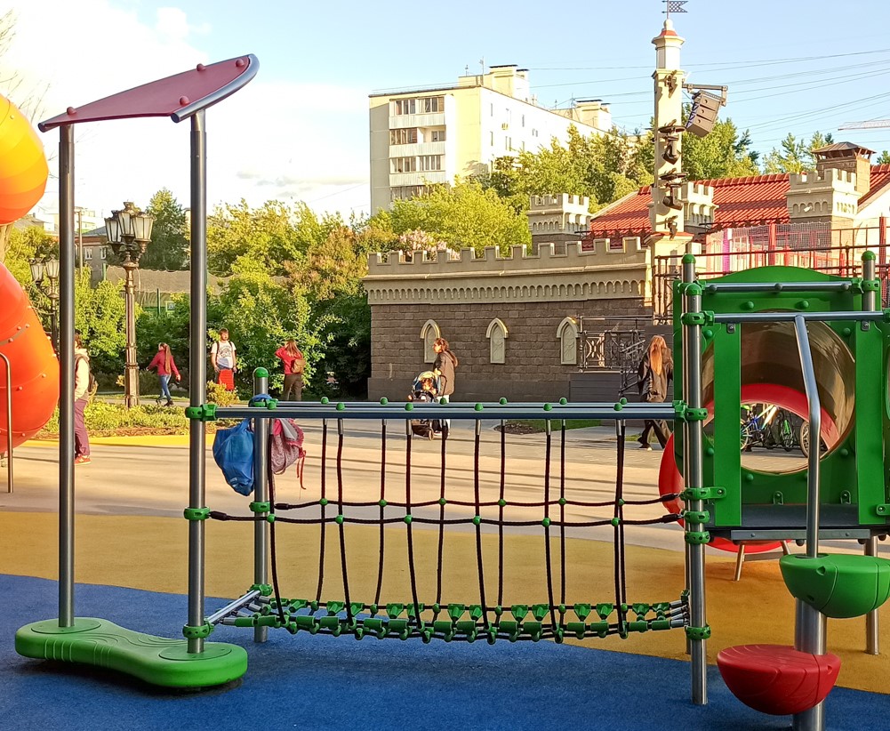 Фото Игровая площадка в детском парке "Бригантина" - развлечение в Москве | Досугатор