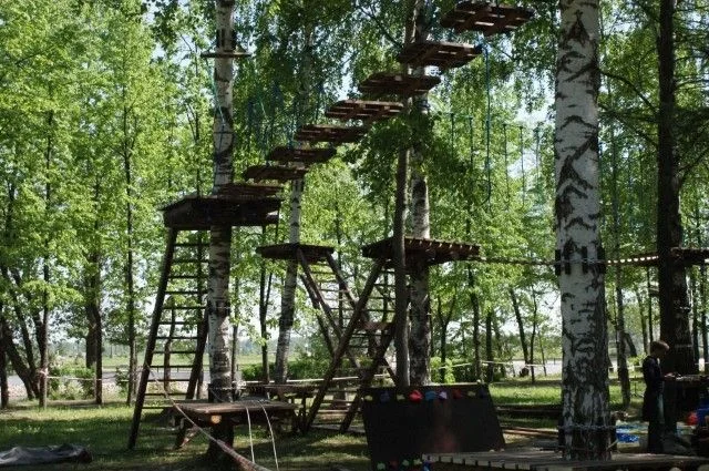 Фото Веревочный парк «Тарзания» на Даманском острове (г. Ярославль) - развлечение в Москве | Досугатор