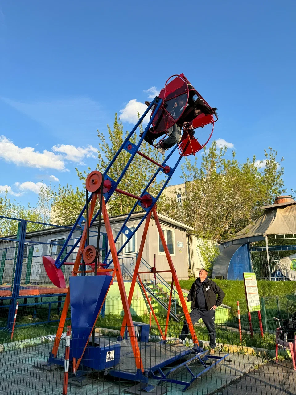 Фото Парк аттракционов Восторг г. Реутов - развлечение в Москве | Досугатор