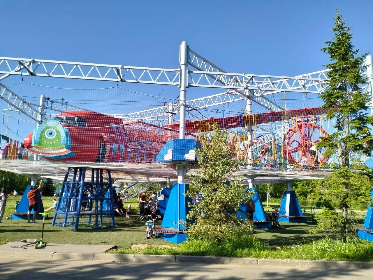 Фото Веревочный парк Полет Шалундия - развлечение в Москве | Досугатор
