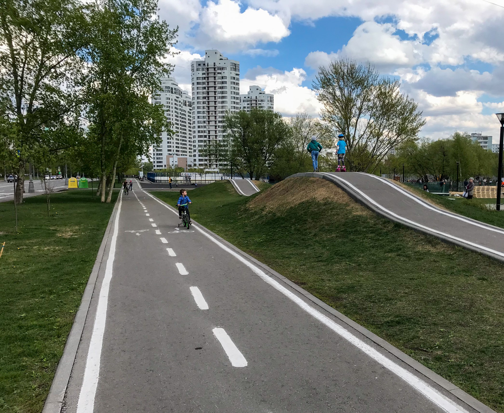 Фото Парк 70-летия Победы - развлечение в Москве | Досугатор