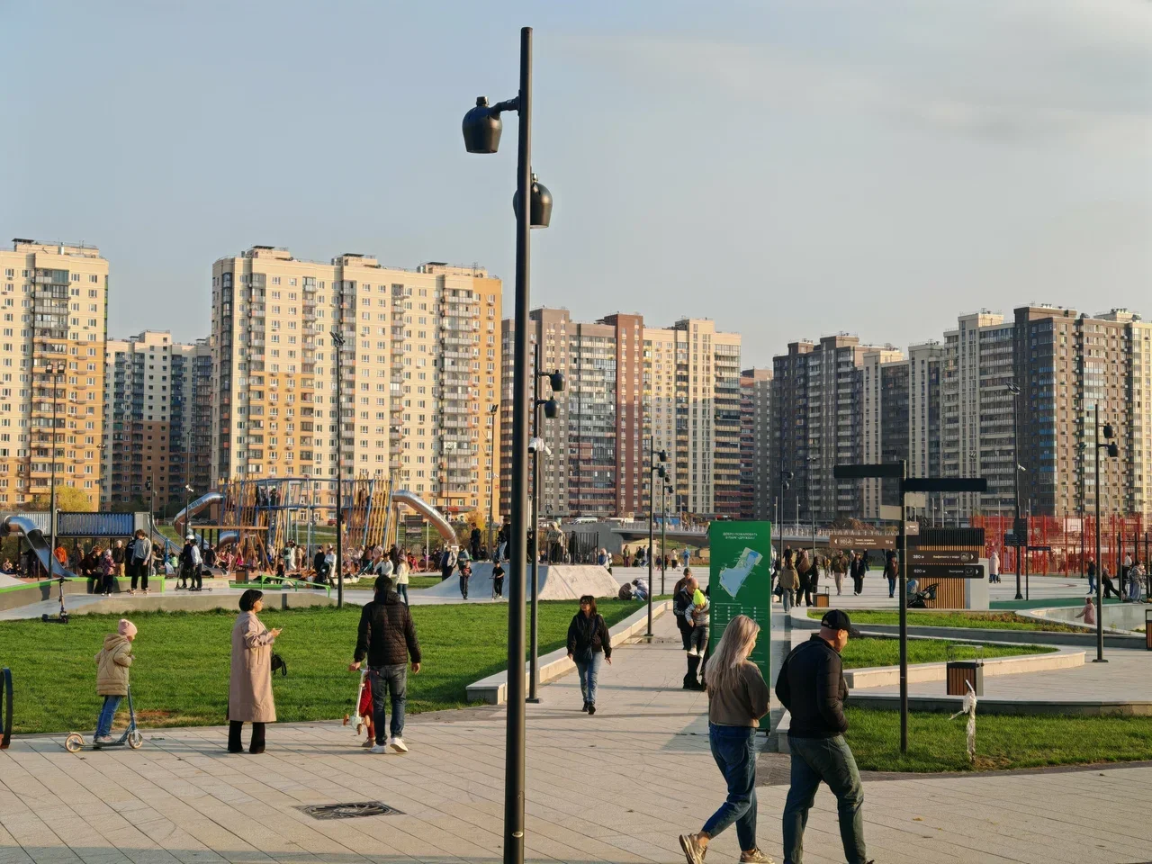 Фото Детская площадка (парк Дружба, р-н Некрасовка) - развлечение в Москве | Досугатор