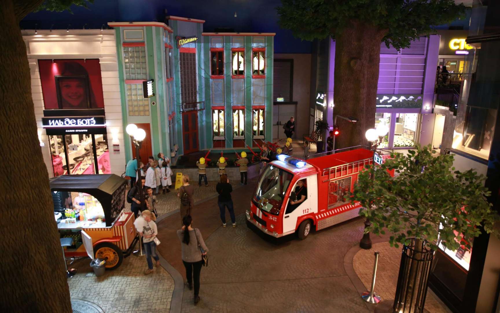 Фото Kidzania (Кидзания) Город профессий - развлечение в Москве | Досугатор