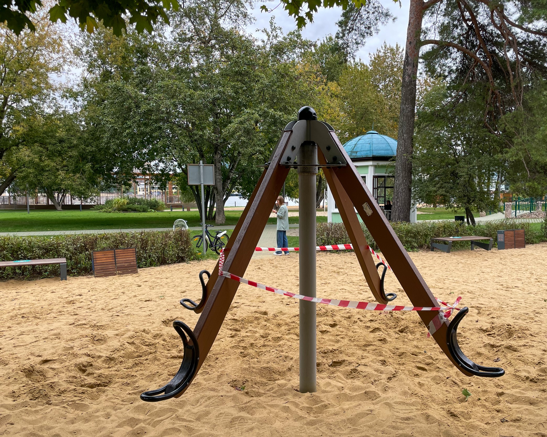 Фото Песочная площадка с кораблем в парке Покровский берег - развлечение в Москве | Досугатор