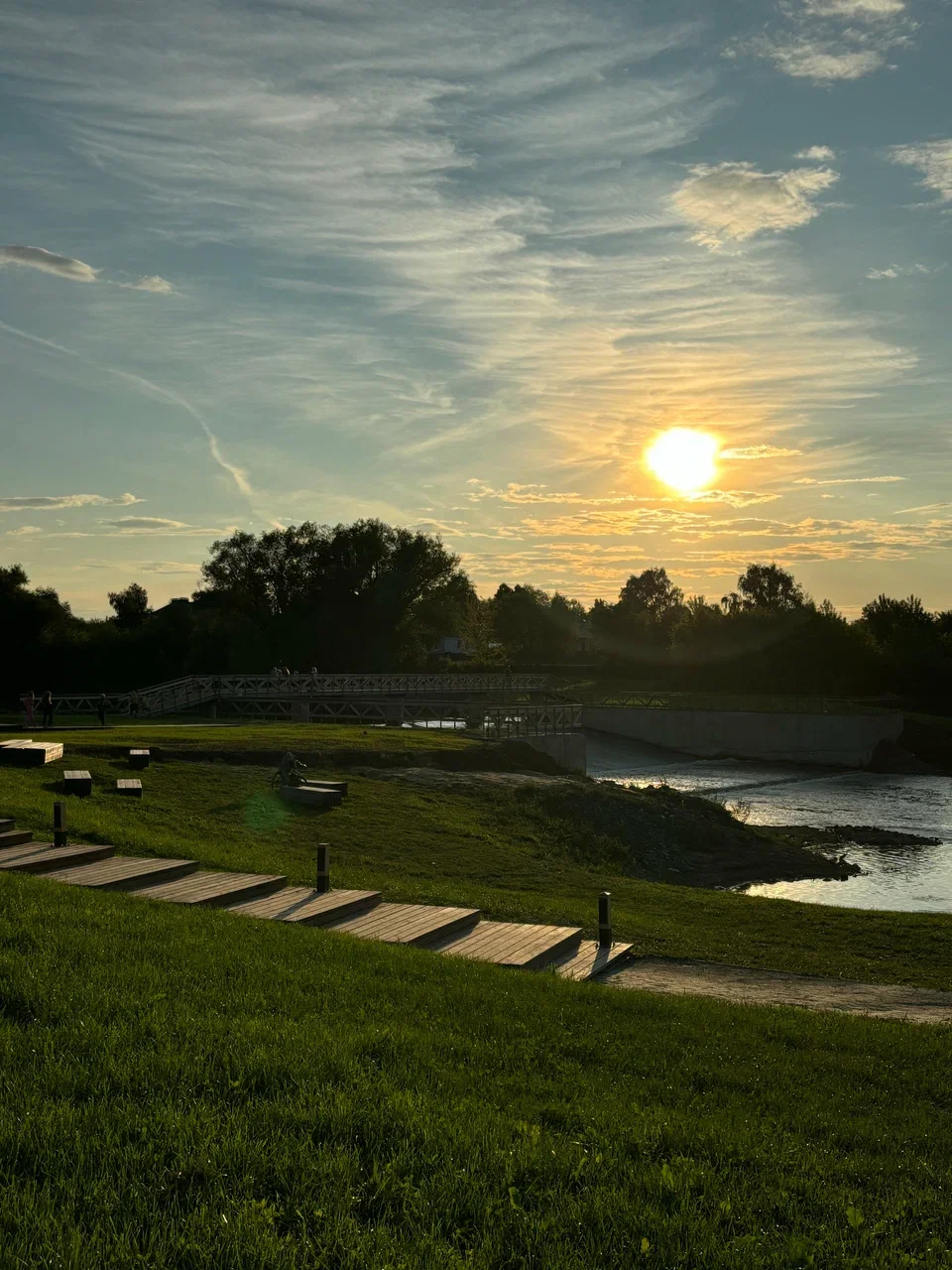 Фото Зарайская плотина на реке Осётр - развлечение в Москве | Досугатор