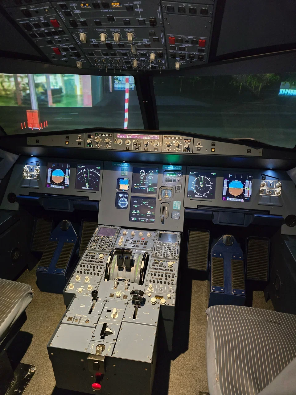 Фото Авиатренажер Dream Aero в ТЦ "Афимолл Сити" - развлечение в Москве | Досугатор