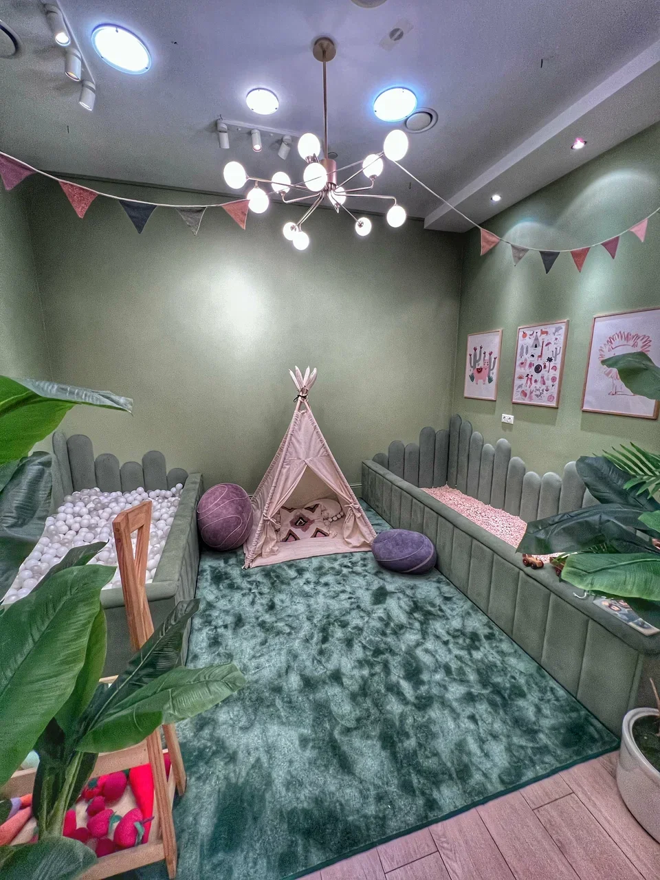 Фото Ресторан Ribambelle в ТЦ Времена года - развлечение в Москве | Досугатор