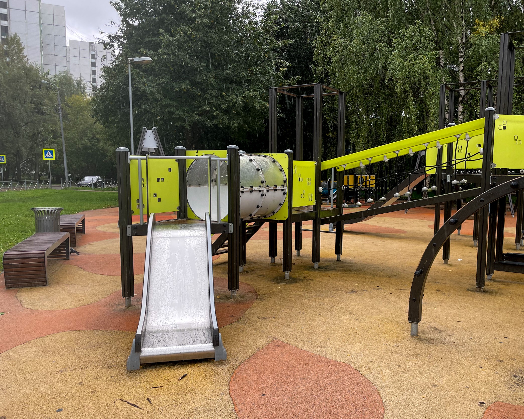 Фото Площадка в сквере по Олонецкому проезду - развлечение в Москве | Досугатор