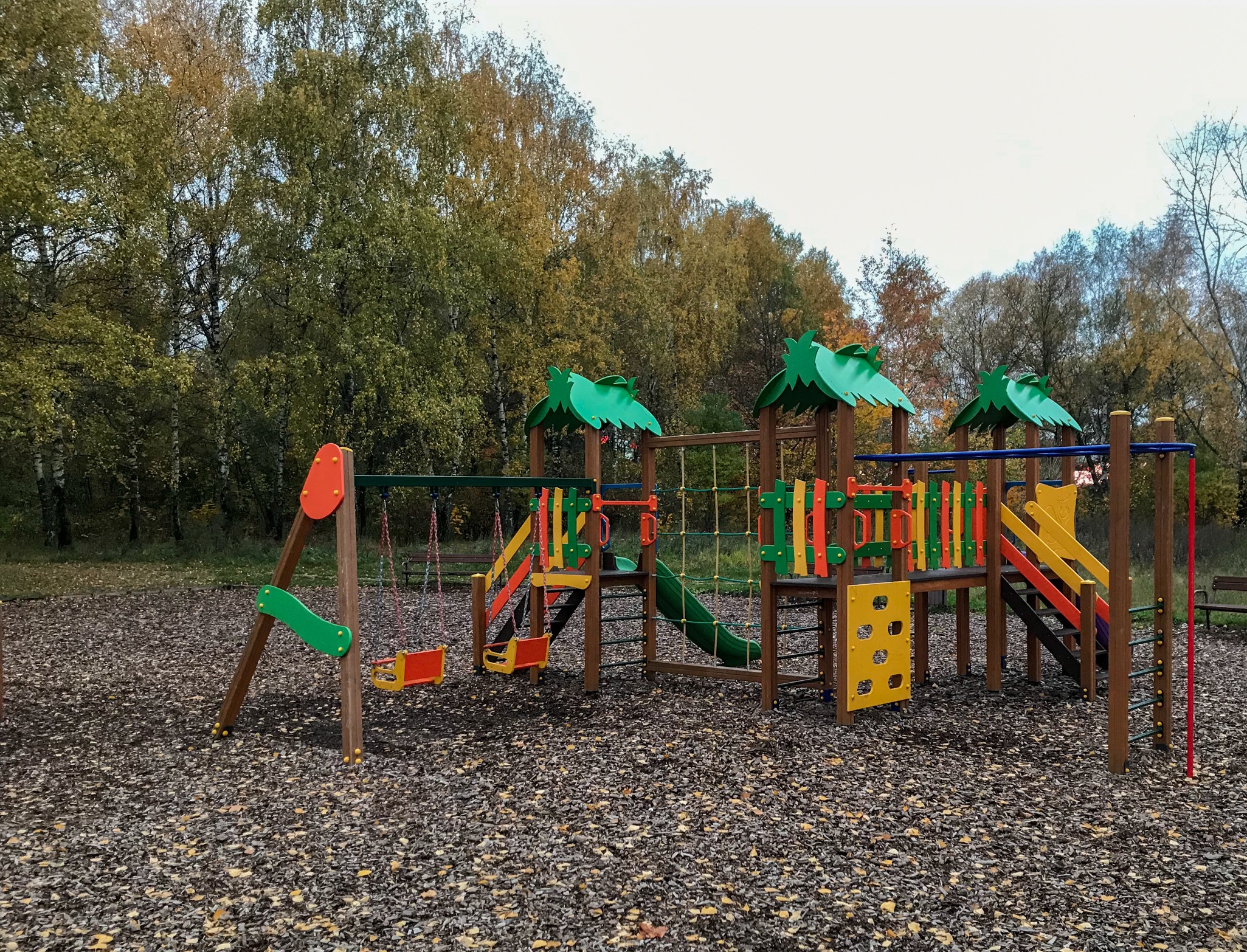 Фото Детская площадка на берегу Спасского затона - развлечение в Москве | Досугатор