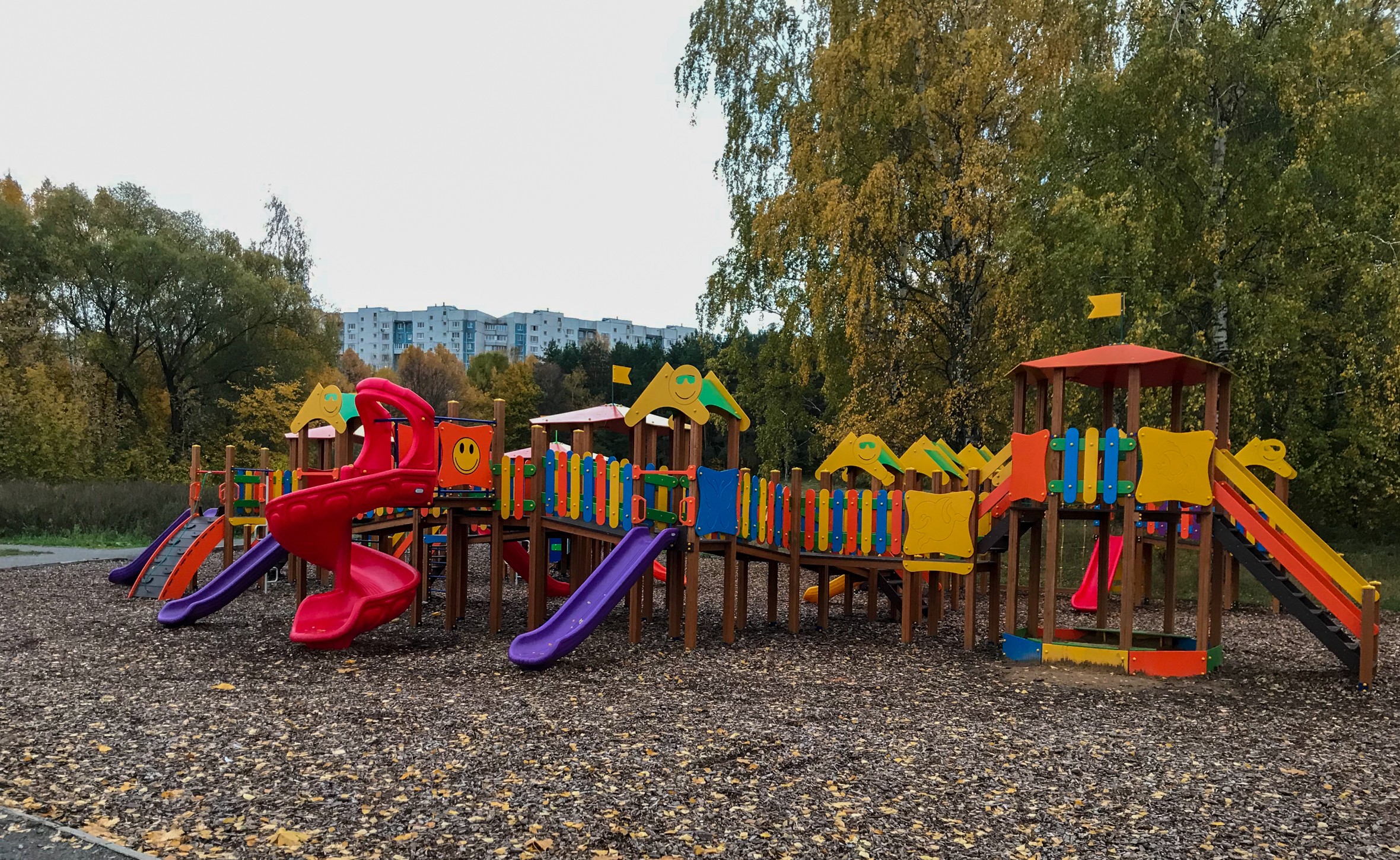 Фото Детская площадка на берегу Спасского затона - развлечение в Москве | Досугатор