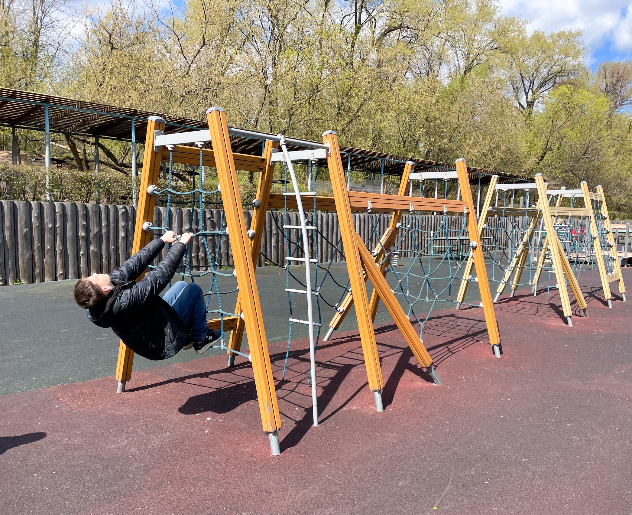 Фото Площадка у бывшего ж/д моста в парке Свиблово - развлечение в Москве | Досугатор