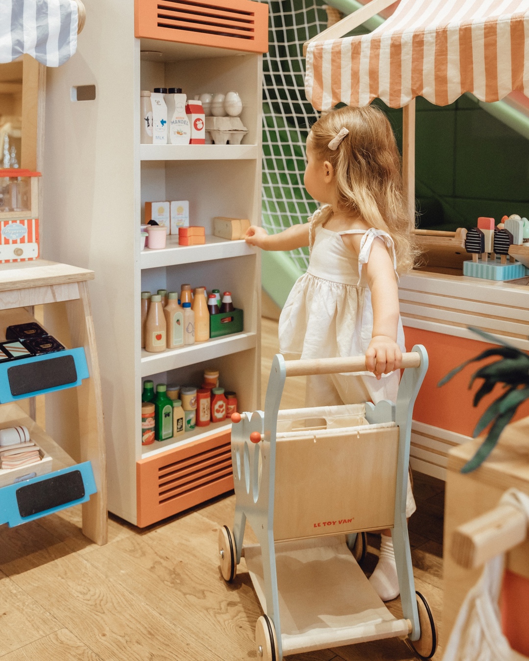 Фото Кафе Trolly Kids (Тролли Кидс) - развлечение в Москве | Досугатор