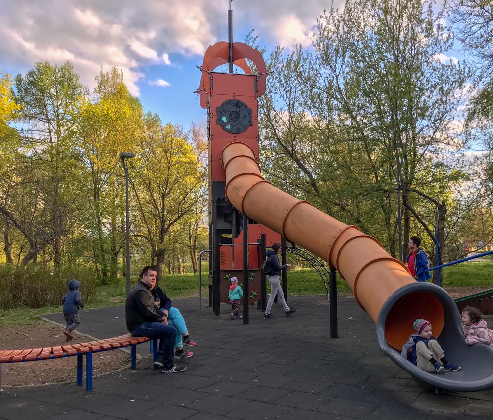 Фото Детская площадка в парке Северное Тушино №2 - развлечение в Москве | Досугатор