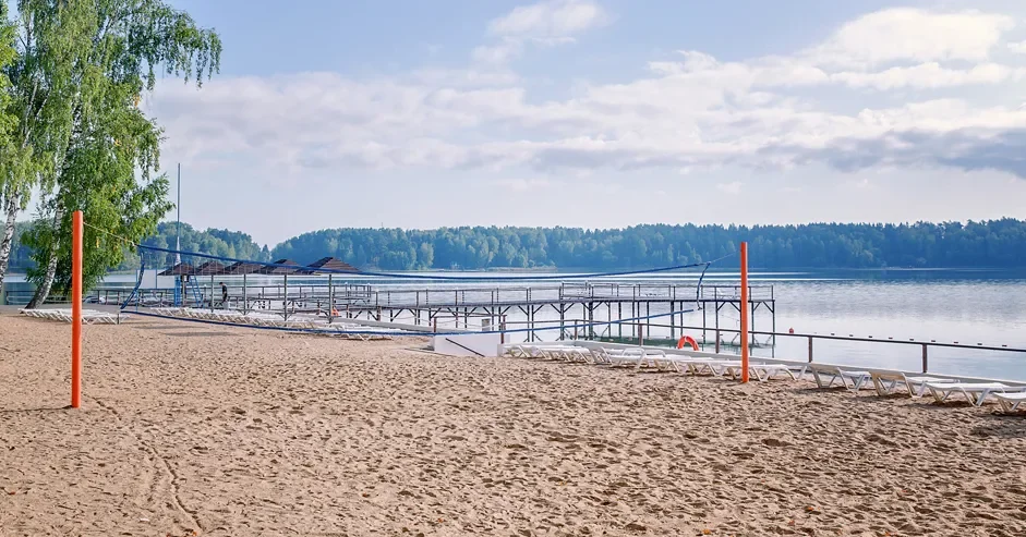 Фото Пляж "Яхонты" (Истринское водохранилище) - развлечение в Москве | Досугатор