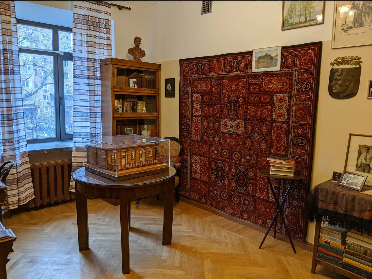 Фото Мемориальная квартира Маяковских - развлечение в Москве | Досугатор
