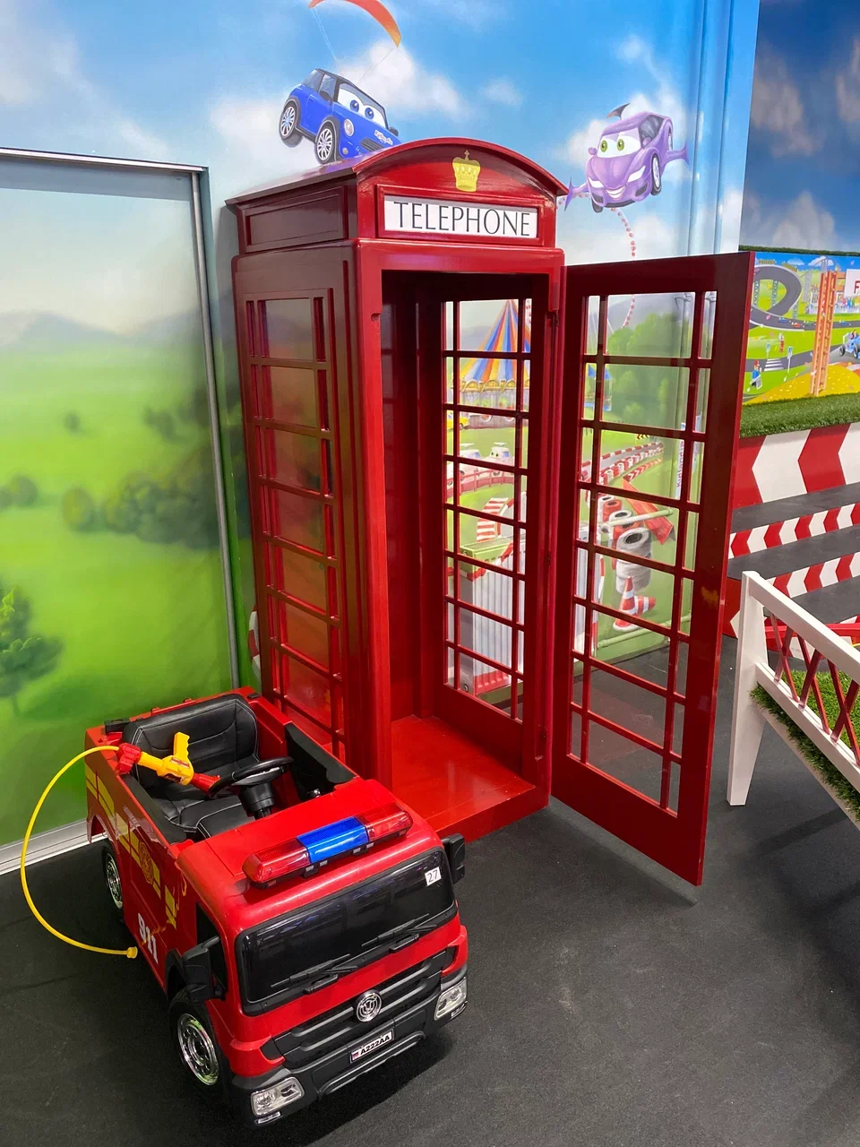 Фото Игровая автогородок Kidlandia в ТРЦ Ривьера - развлечение в Москве | Досугатор