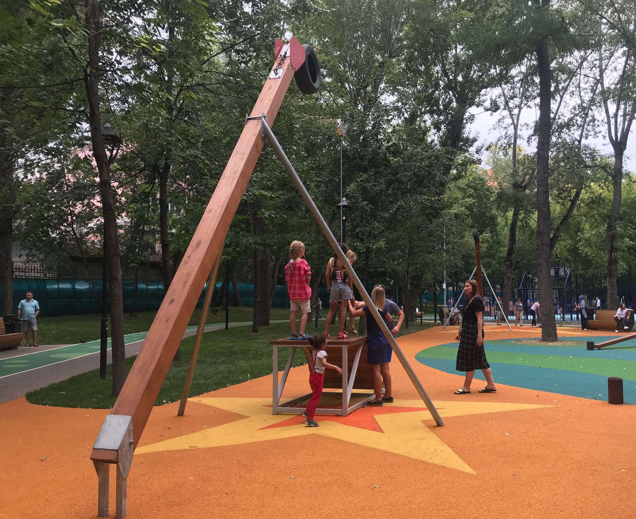 Фото Детский парк Делегатский (в ЦАО) - развлечение в Москве | Досугатор