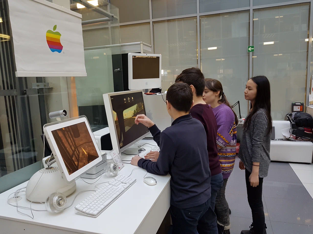 Фото Музей техники Apple - развлечение в Москве | Досугатор