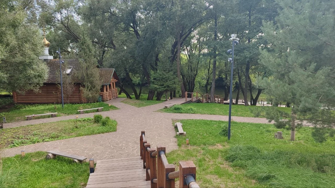 Фото Набережная реки Осетр - развлечение в Москве | Досугатор