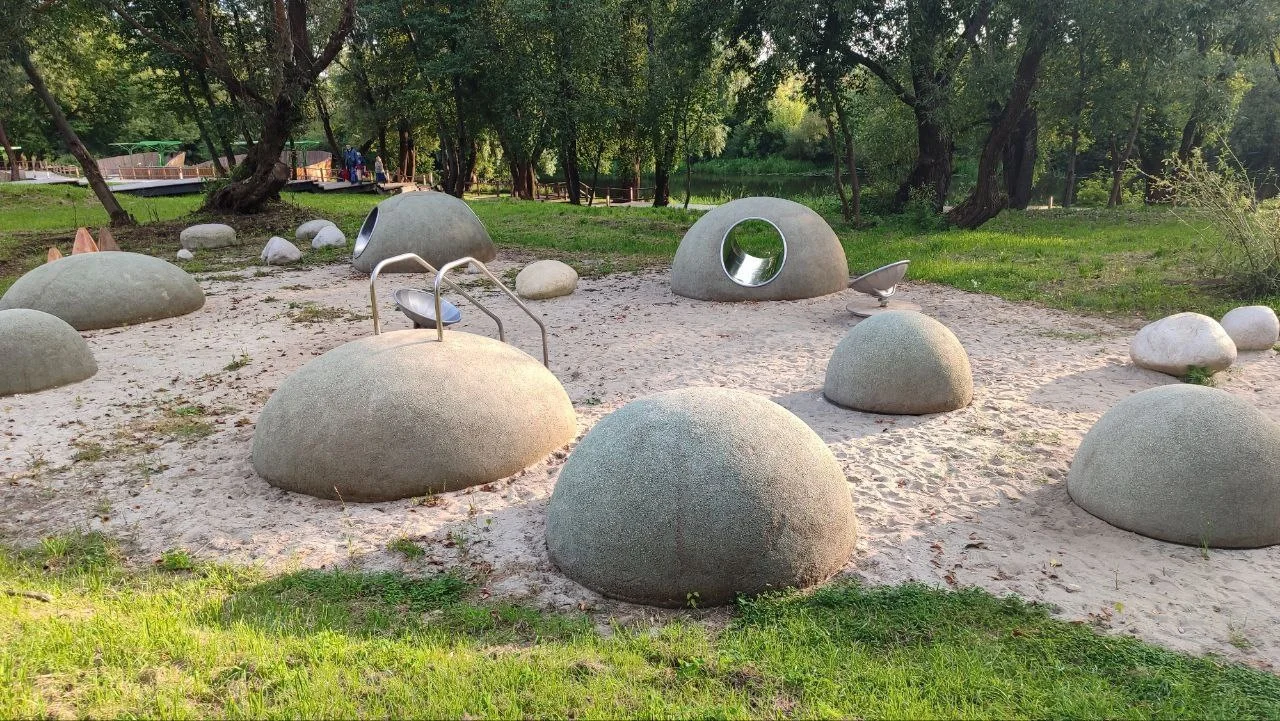 Фото Набережная реки Осетр - развлечение в Москве | Досугатор