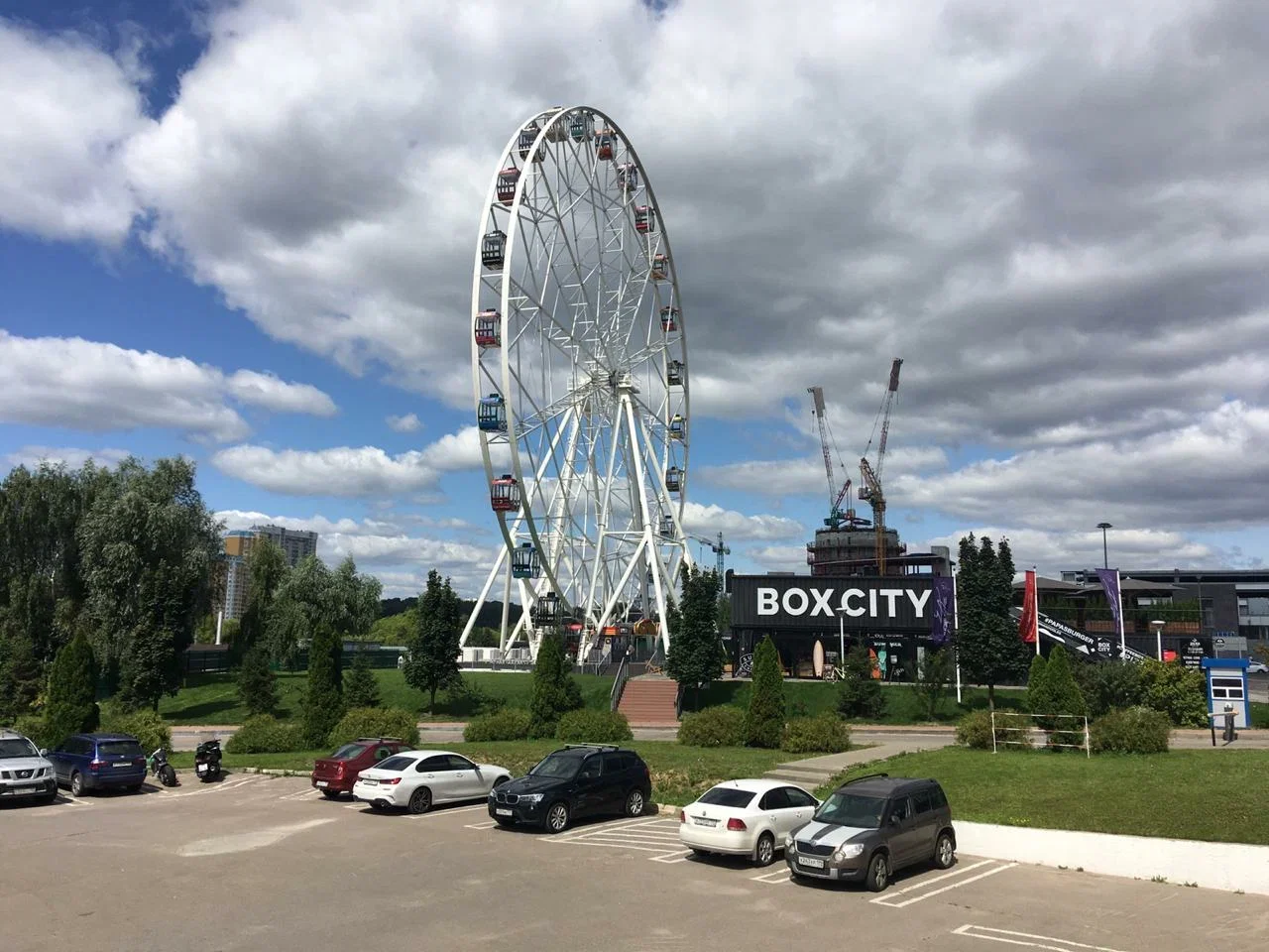 Фото Колесо обозрения Music Wheel Мякинино - развлечение в Москве | Досугатор