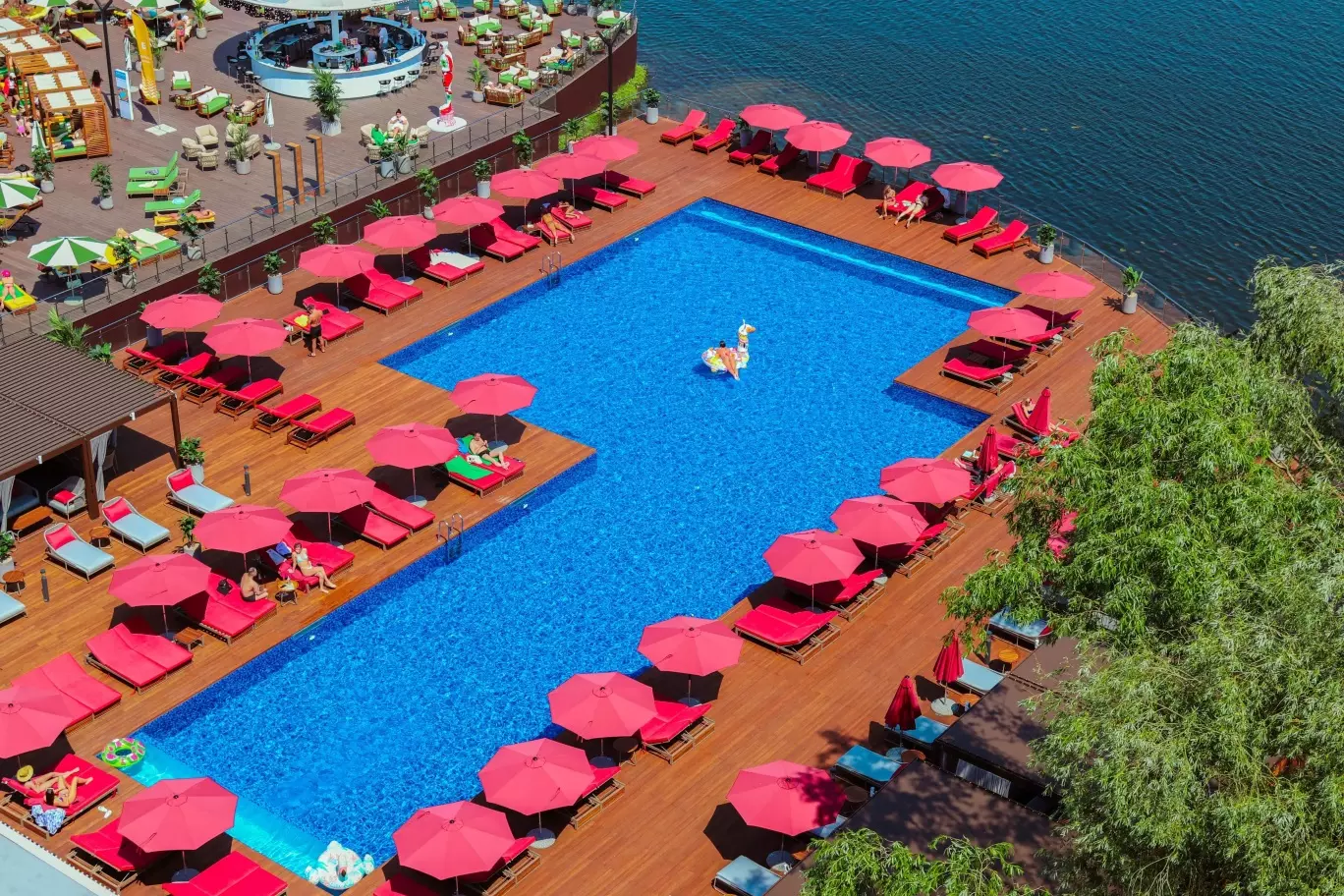 Фото Dream Beach Club - развлечение в Москве | Досугатор