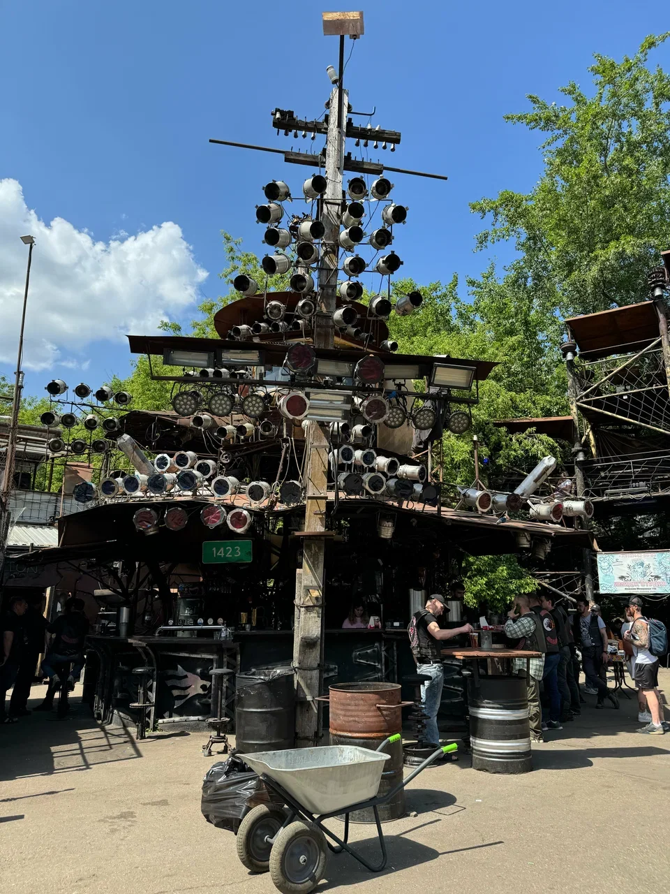 Фото Байк-центр мотоклуба "Ночные волки" - Интересное в Москве | Досугатор