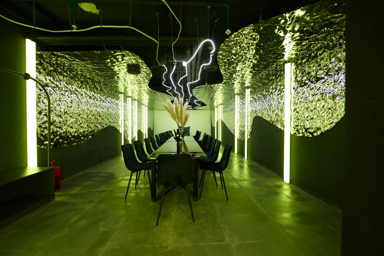 Фото Лига Миров: Фалкон - Отметить др в Москве | Досугатор