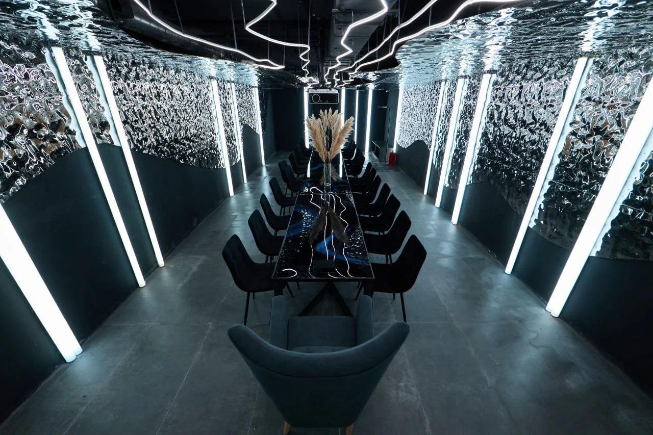 Фото Лига Миров: Фалкон - Отметить др в Москве | Досугатор