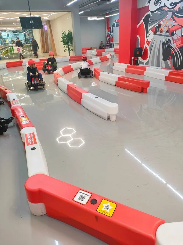 Фото Crazy Cart ТРЦ "Ураса Молл" Якутск, Автострада 50 лет Октября, 6 - Аттракционы крытые в Москве | Досугатор